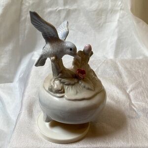 Japanese Hummingbird Porcelain Music Box with Pink Flowers